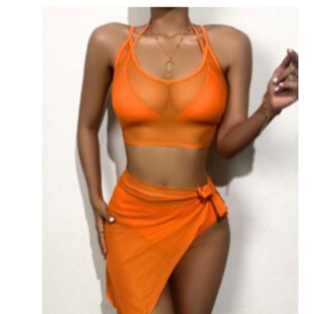4 PIECE SET NEVER WORN ORANGE